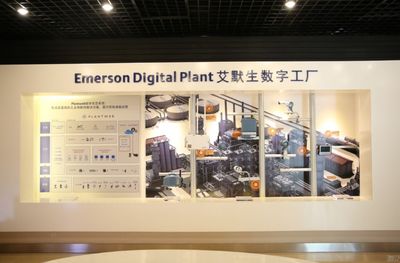 【金之快訊】堅定不移推動產業升級,著力把企業做強做優做大--自貿區金橋管理局局長、金橋管委會主任楊曄深入調研助力金橋加快經濟轉型